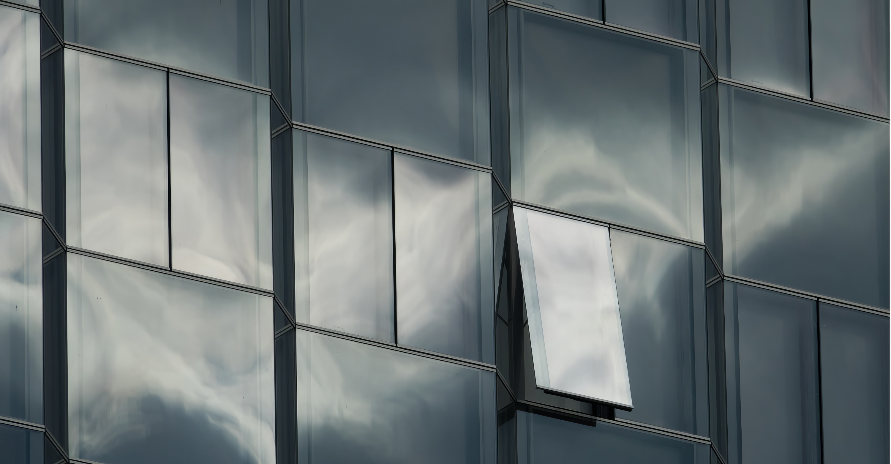 @Window-3-upscale-3000w Window, Puteaux, France
