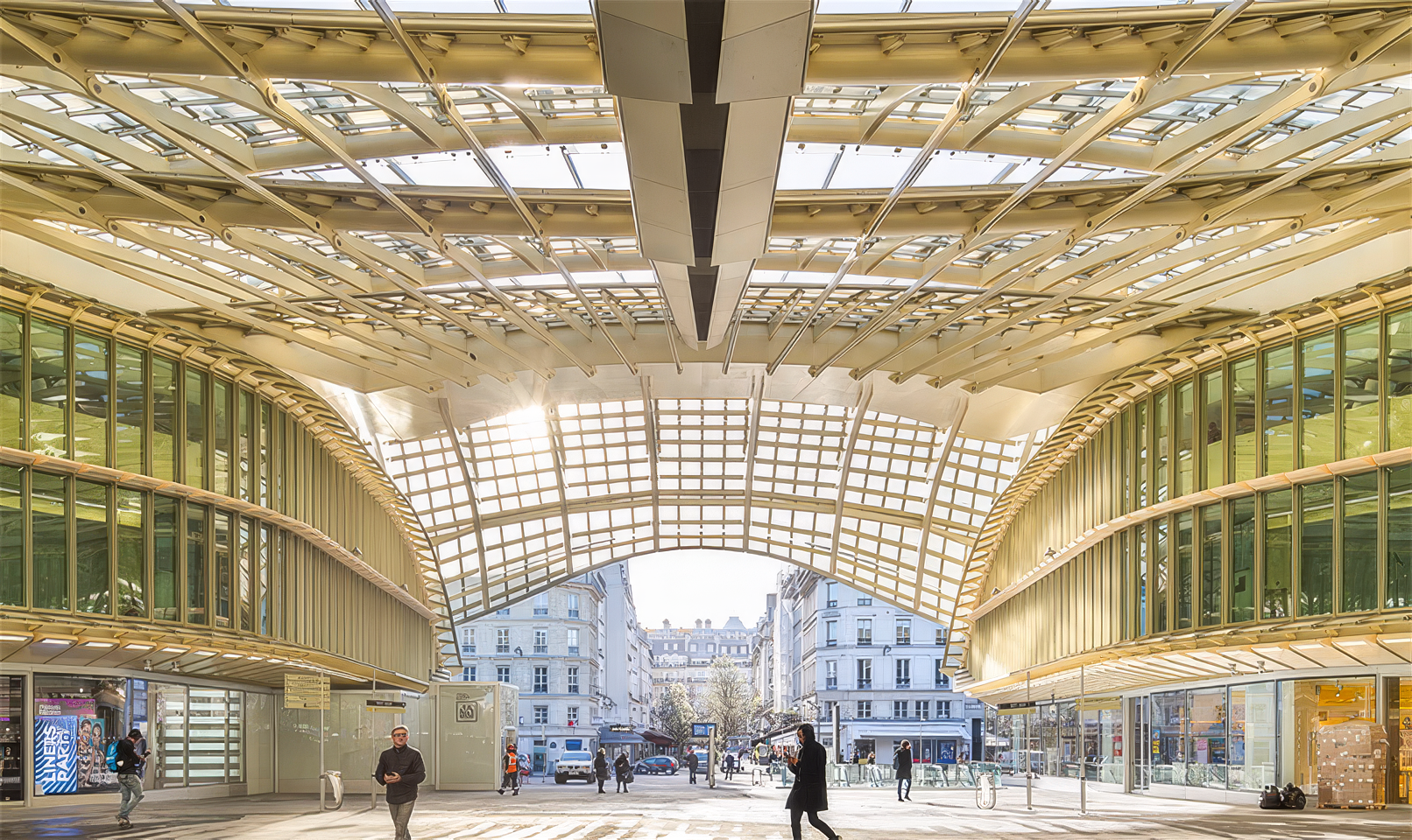 2016 Livraison de la Canopée des Halles à Paris.