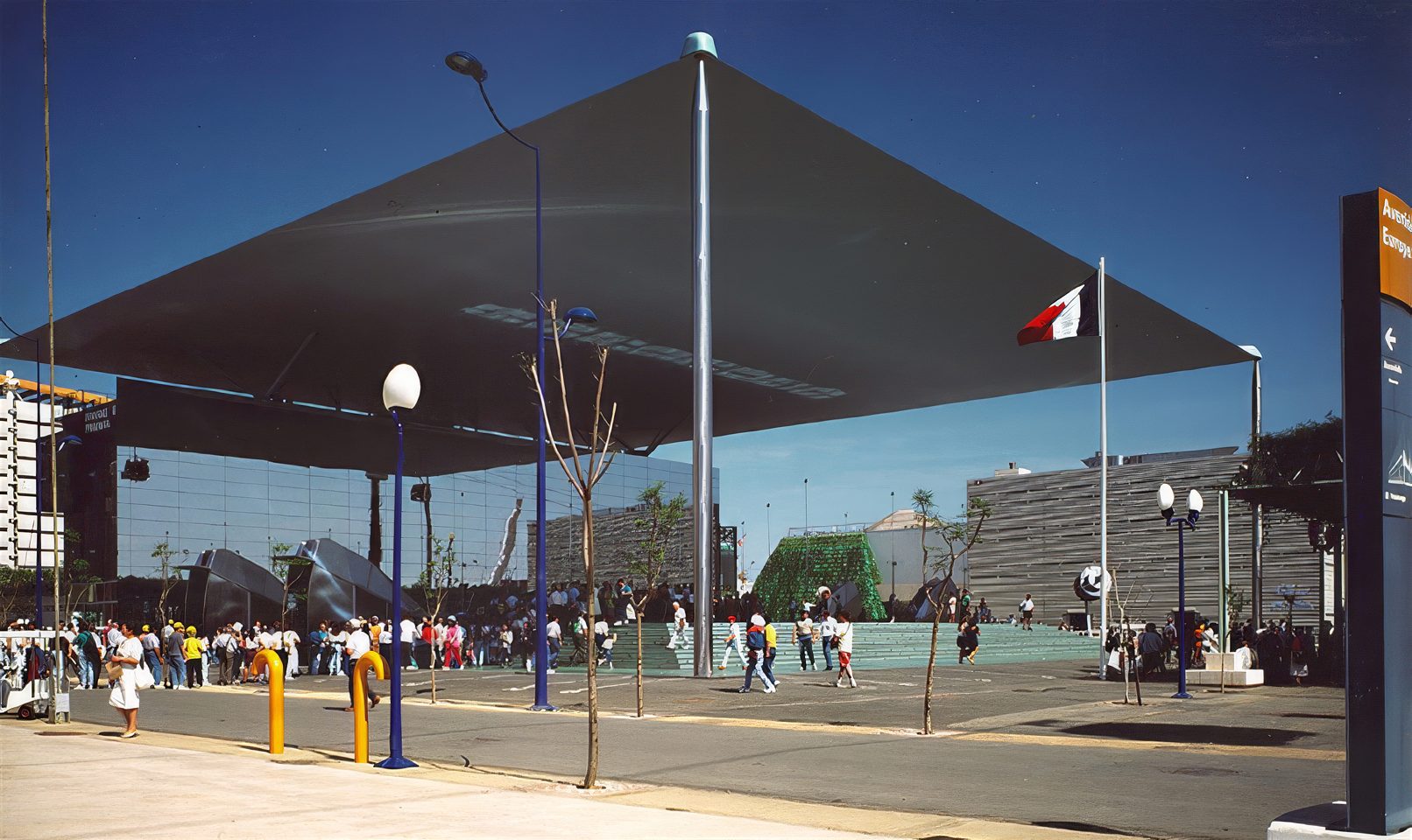 PageArcora_PavillonFrancais_Seville-upscale-2x Pavillon de la France pour l’exposition universelle de Séville